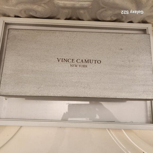 Vince Camuto "Kikie" cream puff patent Croco loafers. NIB. Size 8.5 - Picture 12 of 12